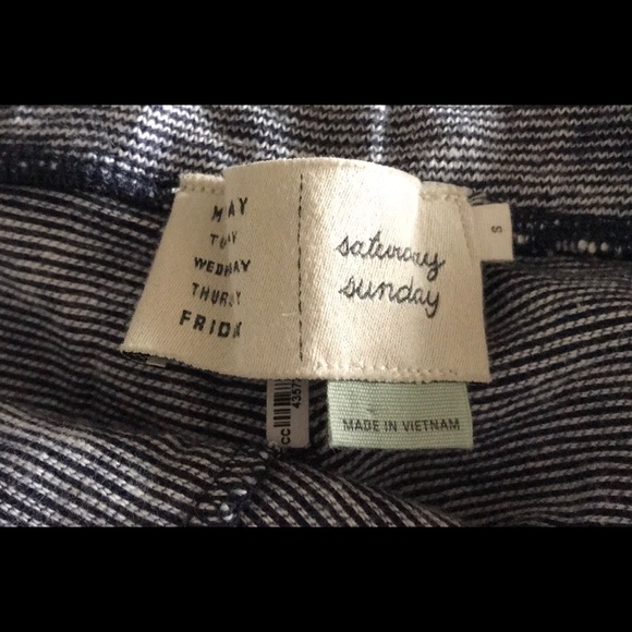 Shorts - Picture 5 of 6